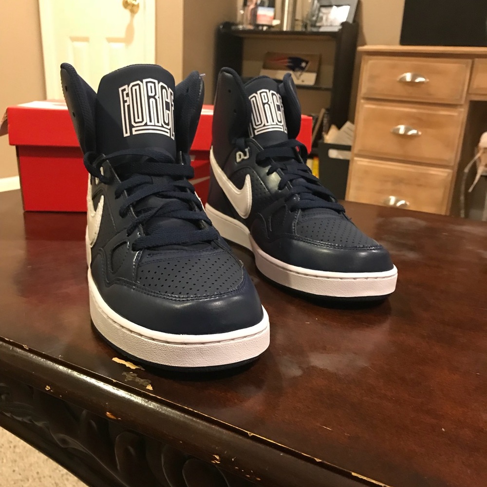 PRICE DROP Nike Son Of Force Mid - Picture 4 of 8